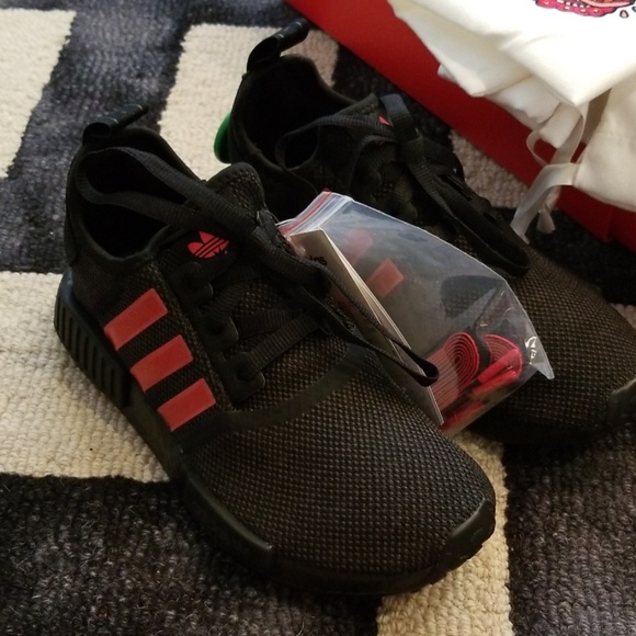 adidas nmd poshmark